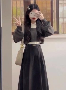 早秋季茶系穿搭小个子灰色针织上衣打底衫半身裙高级感两件套装女