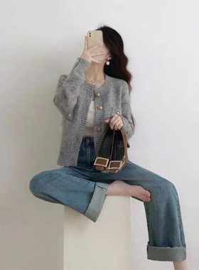 秋季2023穿搭一整套高级感时尚今年流行毛衣开衫牛仔裤两件套装女