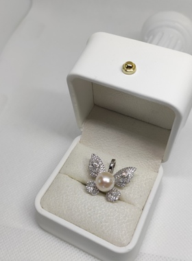 天然淡水镜面近无瑕正圆珍珠蝴蝶通体纯银万能扣吊坠节日礼物礼盒