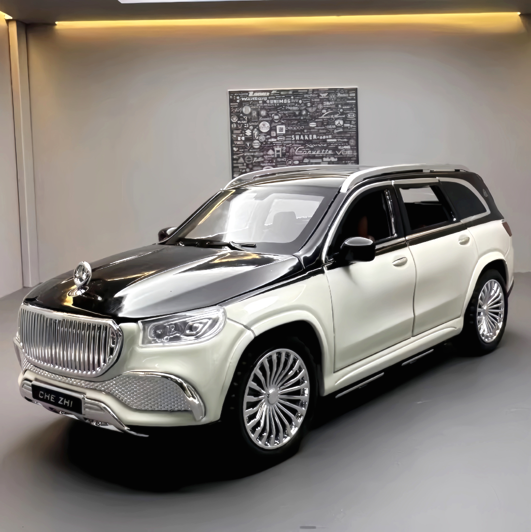 星空顶124迈巴赫GLS600汽车模型