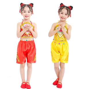 喜庆儿童肚兜演出服小孩舞蹈服幼儿手绢舞秧歌舞红绿肚兜表演服装