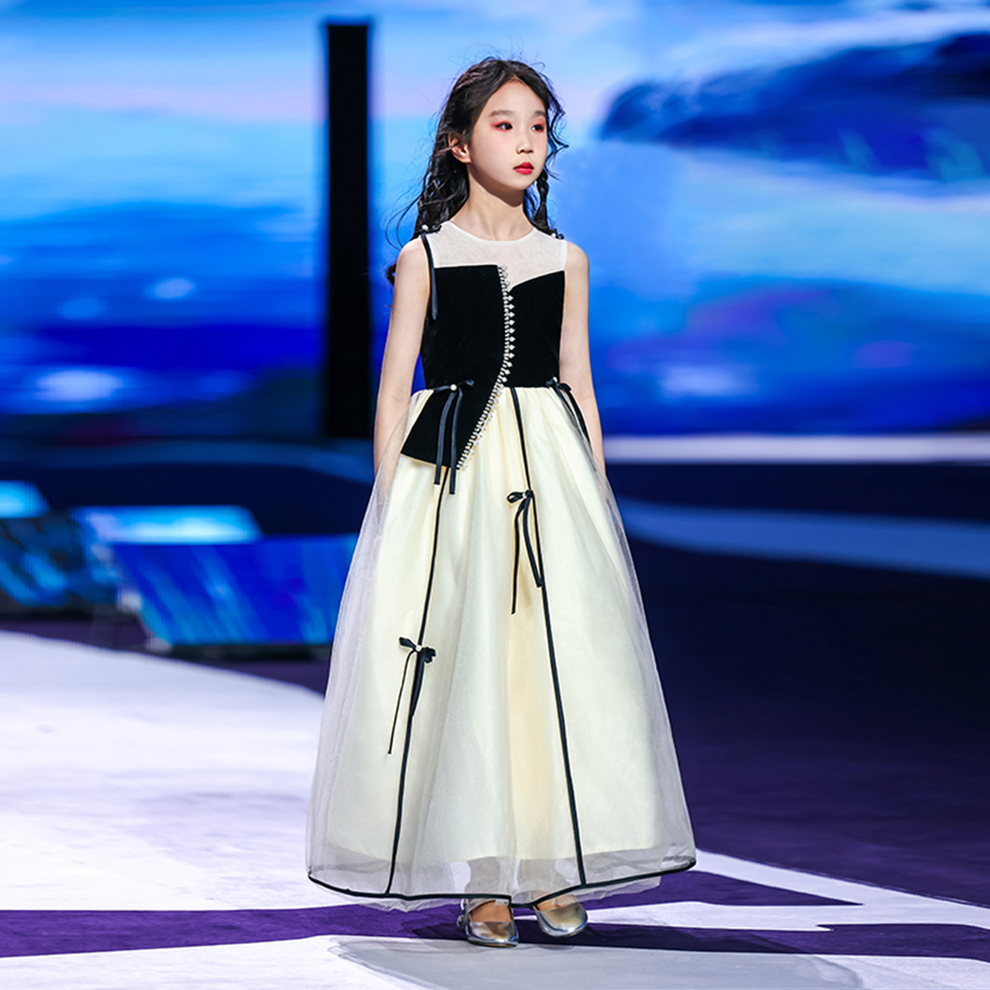 女童礼服公主裙儿童钢琴演出服童模走秀主持人高端大气合唱表演服