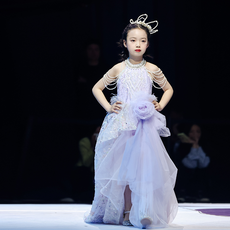 女童走秀礼服高端2025新款轻奢小众儿童生日宴会小女孩钢琴演出服