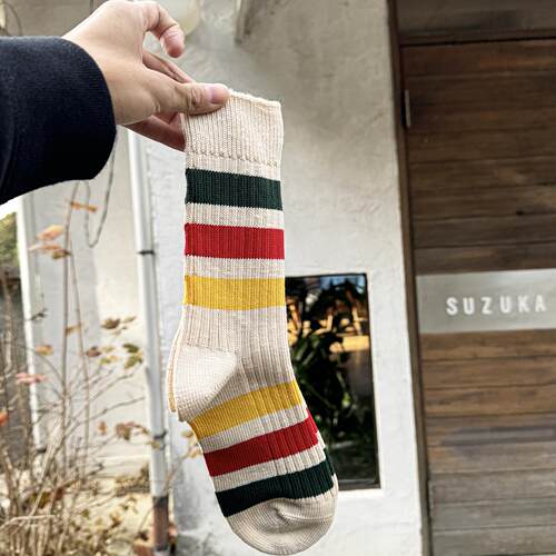 复古三色粗条纹中筒袜