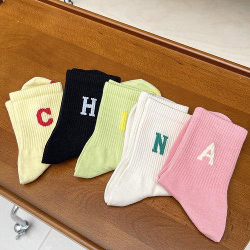 Beeff透气女棉字母袜子无骨