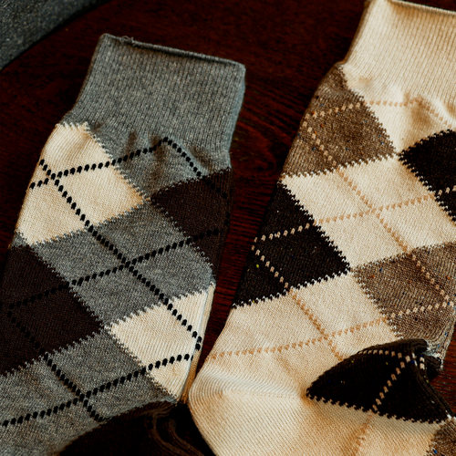 经典复古英伦菱形中筒袜