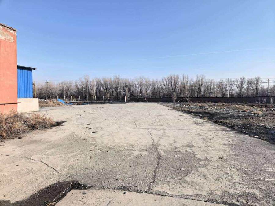 5月1日昌吉回族自治州高新技术产业开发区房屋建筑物、管网、树木其他地上附着物及土地使用权网络拍卖公告