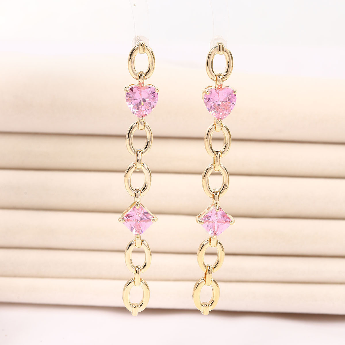 长款粉色锆石流苏耳环女气质水滴造型轻奢风格链条设计时尚高级感,饰品/流行首饰/时尚饰品新,耳环,淘宝优惠券,粉丝福利购,淘宝优惠卷