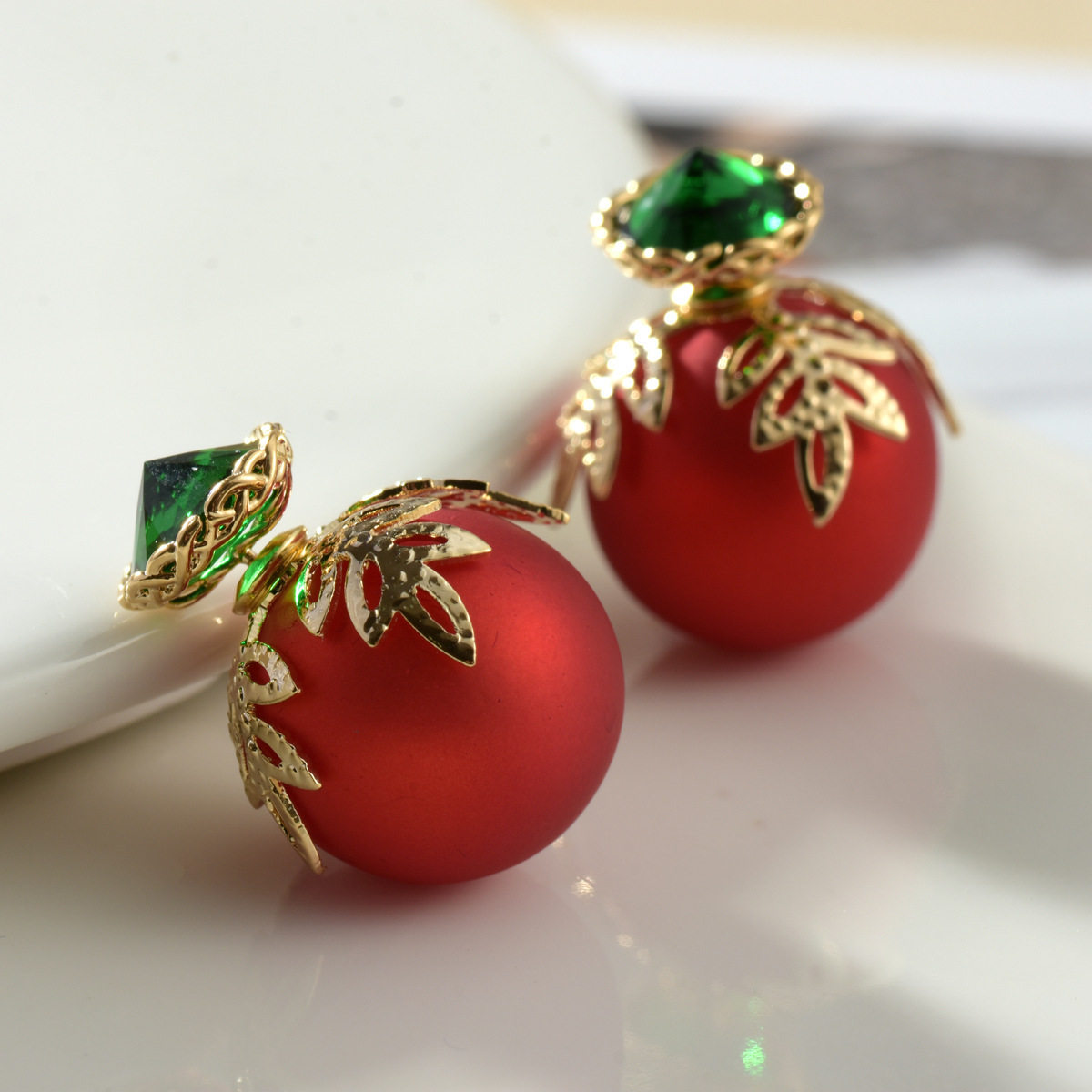 韩版精致红色小球镶钻锆石s925银耳针欧蒂娜锆石时尚流行耳饰品,饰品/流行首饰/时尚饰品新,耳环,淘宝优惠券,粉丝福利购,淘宝优惠卷