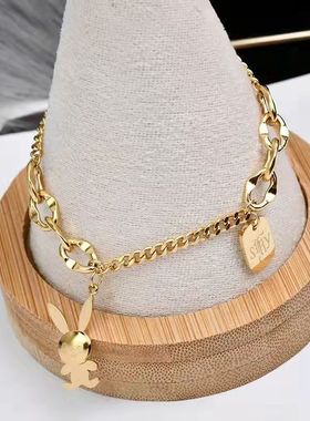 钛钢不褪色闺蜜同款手链可爱小兔子吊坠手环饰品女时尚手串手镯