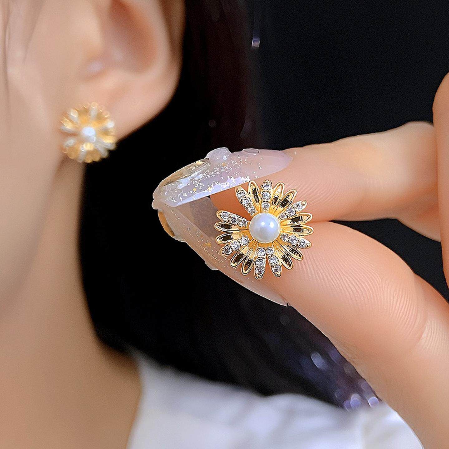 真金电镀铜镶锆石小清新时尚耳环小巧OL通勤耳钉精致个性轻奢耳饰