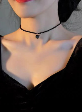 超萌猫咪项链黑色水晶颈链INS风轻奢高级感锁骨链设计感劲链