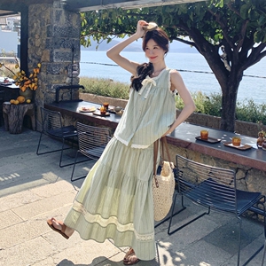小香风蕾丝条纹无袖半身裙套装女夏2025新款甜美两件套漂亮温柔风图片
