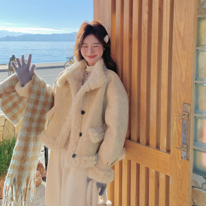 2025新款冬季甜美时髦浅黄色羊羔毛厚外套女独特保暖皮毛一体外套图片