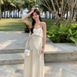甜美度假风蕾丝拼接吊带连衣裙女夏2025新款超仙洋气显瘦爆款长裙，女装连衣裙，浙宝157（原165A）