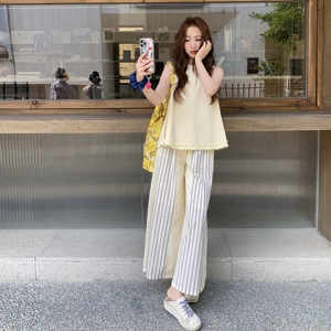 小清新少女无袖背心女夏季2025新款圆领宽松遮肚条纹阔腿裤两件套图片