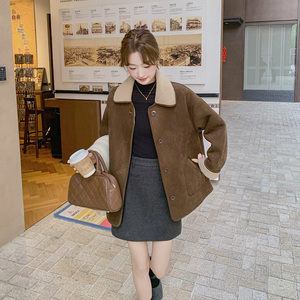 咖色两面穿皮毛一体外套女冬天2025新款加厚小个子美拉德皮毛一体图片