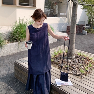 深蓝色气质假两件连衣裙女2025夏季新款韩系休闲设计感背心长裙子图片