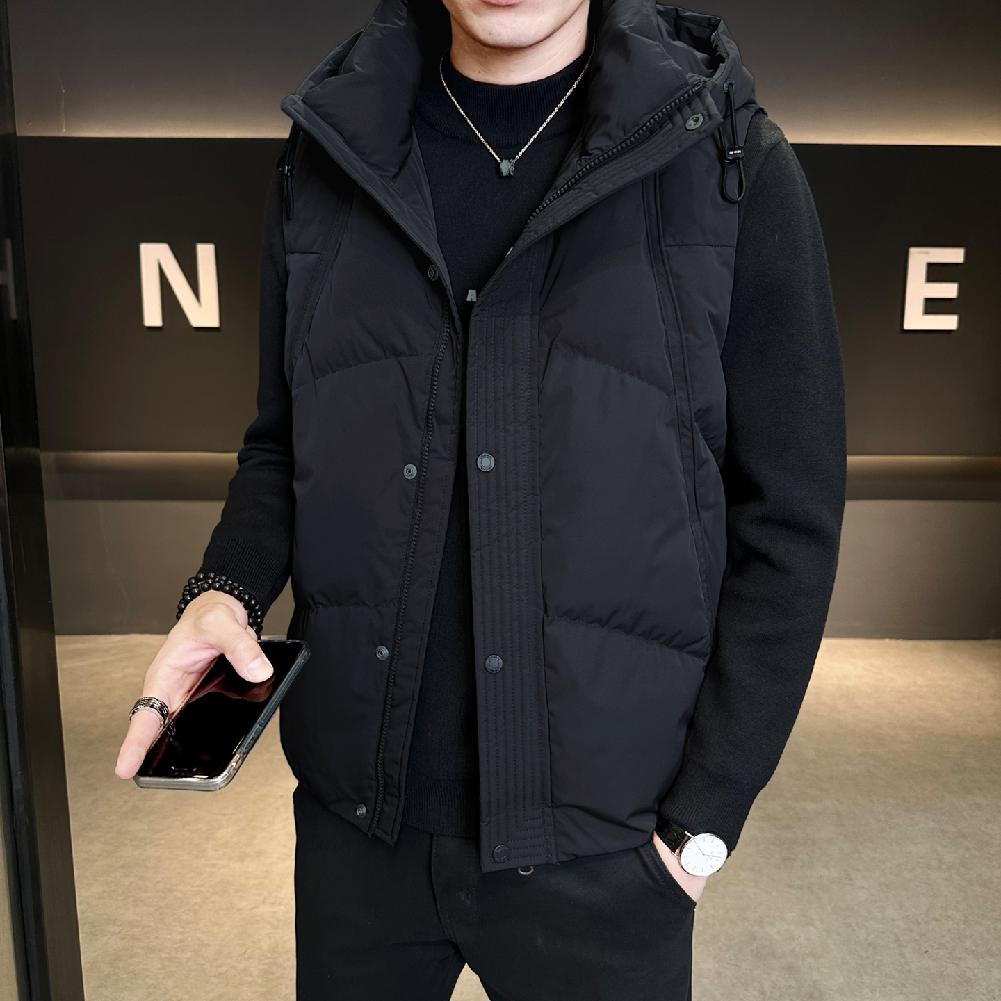 港风ins休闲短款连帽羽绒马甲男