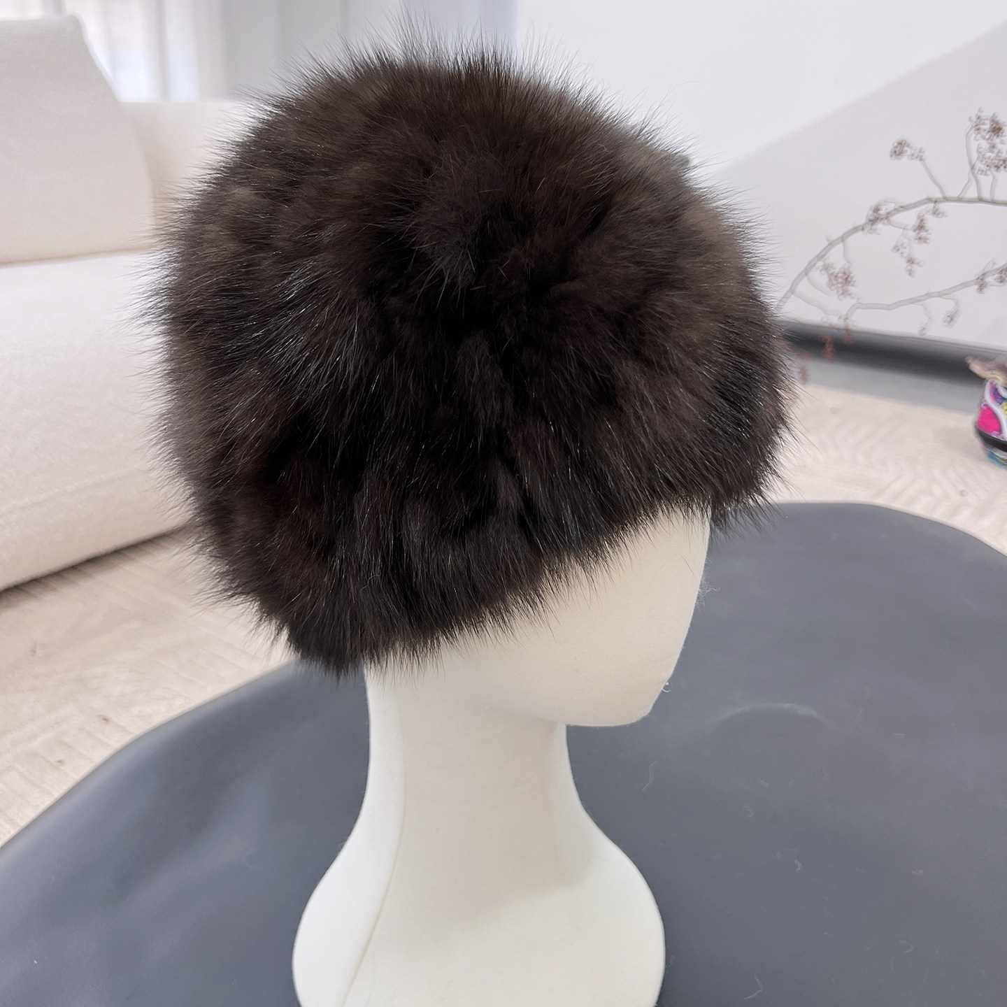 简约款紫貂编织皮草菠萝纹包头帽