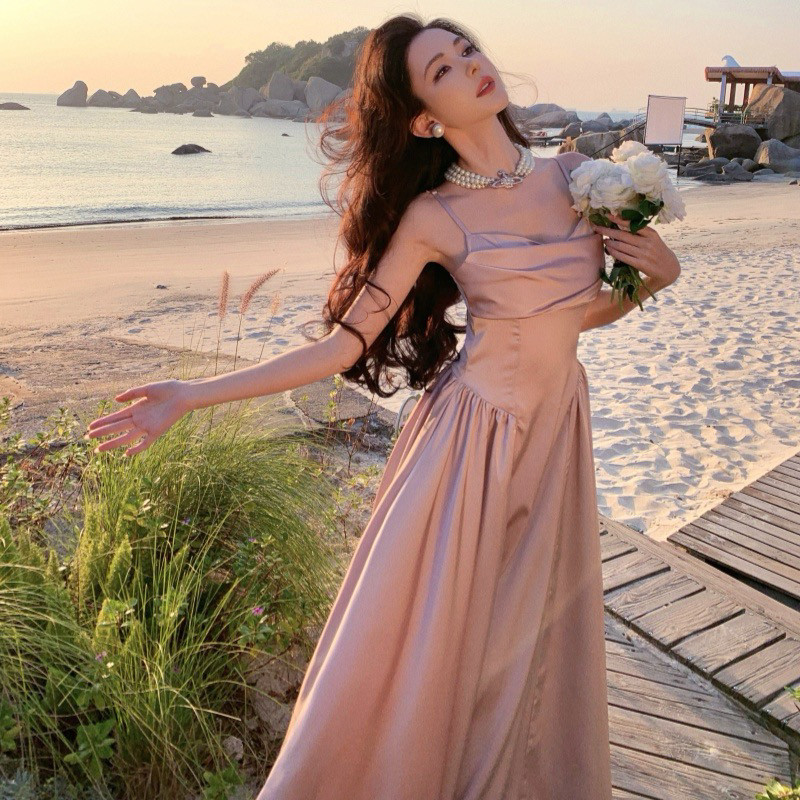 法式公主收腰吊带露背长款连衣裙
