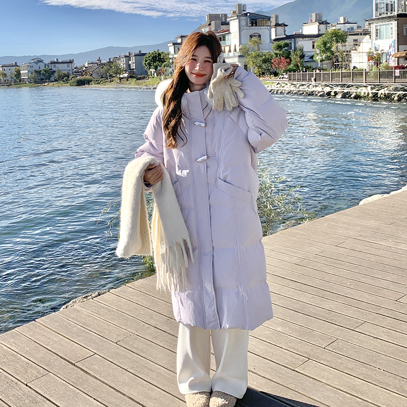 现货2496kp375k558紫色2025冬新款连帽大毛领韩版牛角扣面包服，女装羽绒服，丽人依阁