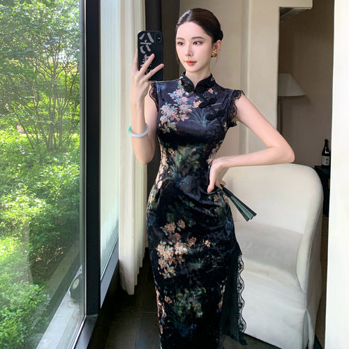 新中式丝绒开衩包臀旗袍连衣裙