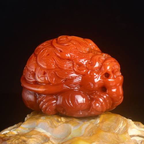 天然南红玛瑙吊坠收藏貔貅龙龟