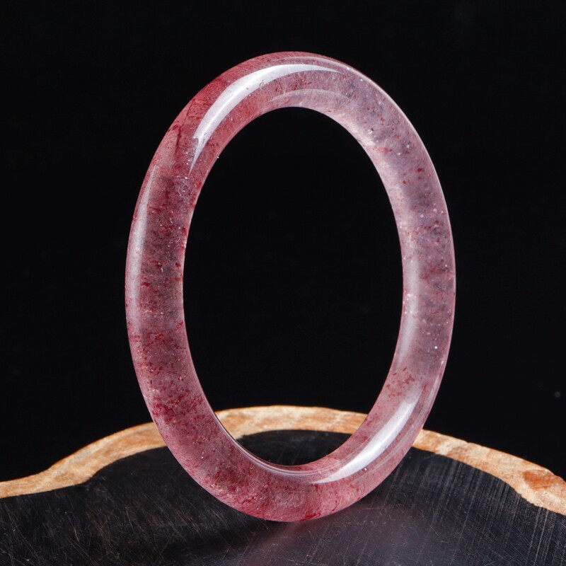 天然冰透体草莓晶手镯士多啤梨晶镯子女款饰品情人节生日礼物