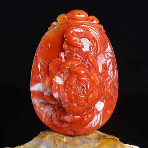 天然捡漏南红玛瑙吊坠雕刻挂件