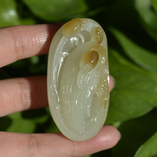 天然糖白玉一路连科吊坠