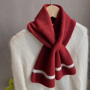 便捷穿戴软糯针织酒红色穿插围脖 含羊毛女秋冬季学生毛线小围巾