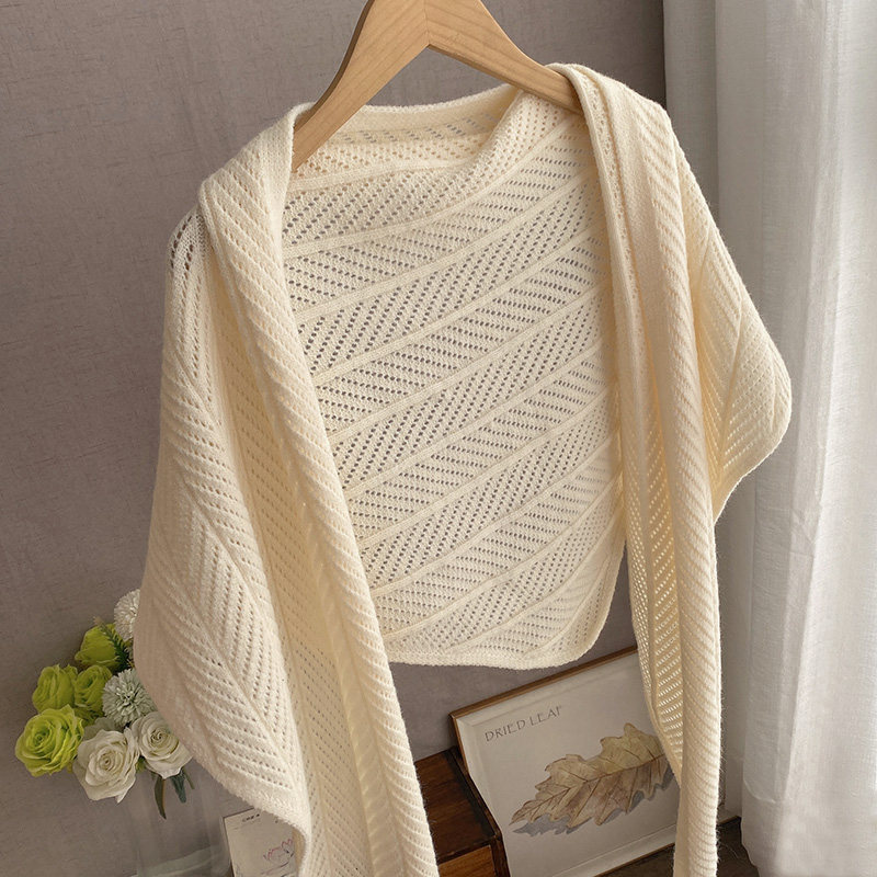 优雅女镂空含羊毛针织大三角巾