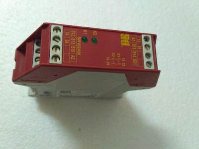 SR102AM01原装现货 安全继电器 隔离光栅