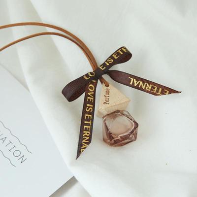 车载香水瓶汽车挂件空调出风口香水夹创意可爱香薰精油瓶自装空瓶