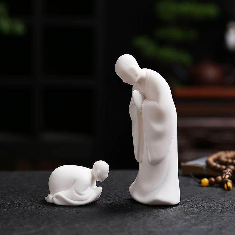 禅意白瓷小和尚工艺品摆件陶瓷人物无相佛小僧简约盆景鱼缸装饰品