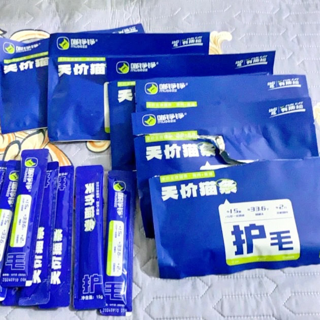 喵铮铮天价鱼油鱼肉猫条图片