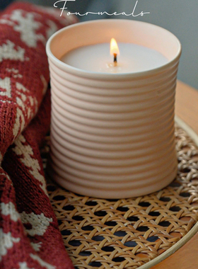 《莫奈花园》玫瑰木质香薰蜡烛卧室女生淡香室内家用持久结婚礼物