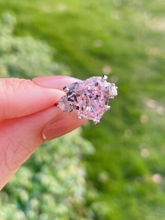Pt950 Platinum Moissanite Heart-Shaped Pink Diamond Ring, Pure Silver, Sweet and Elegant Design, Fashionable and Gentle