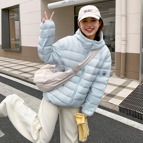 95白鸭绒轻薄羽绒服女