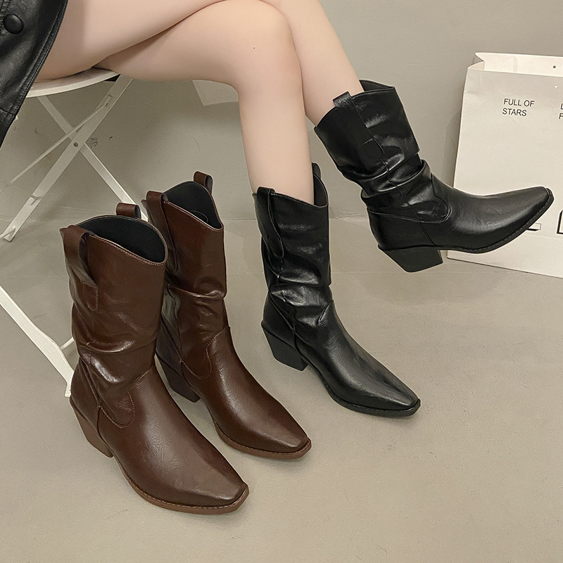 2025年秋冬季新款中筒靴粗跟尖头西部靴英伦风复古牛仔靴子骑士靴