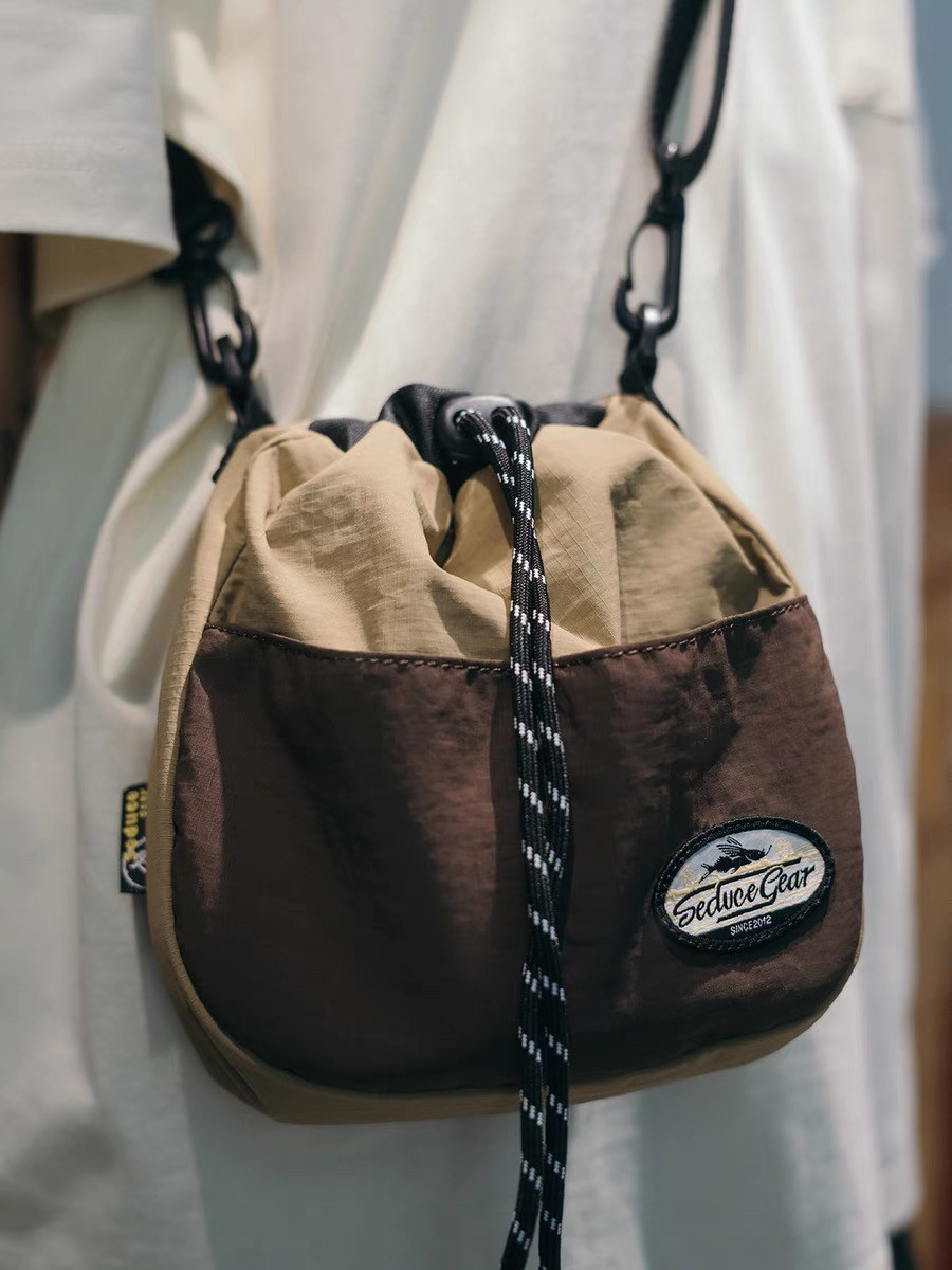 食钓SEDUCEgear露营束口放手机的小挎包零钱收纳卡包山系便携背包