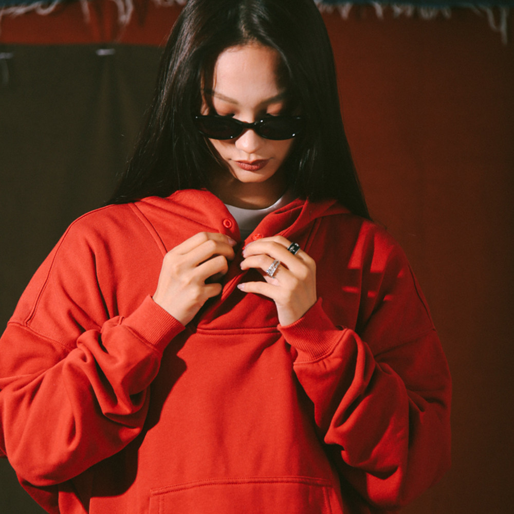 DAKYAM (达人) 秋冬LOGO毛巾绣连帽套头长袖卫衣本命年红色男女