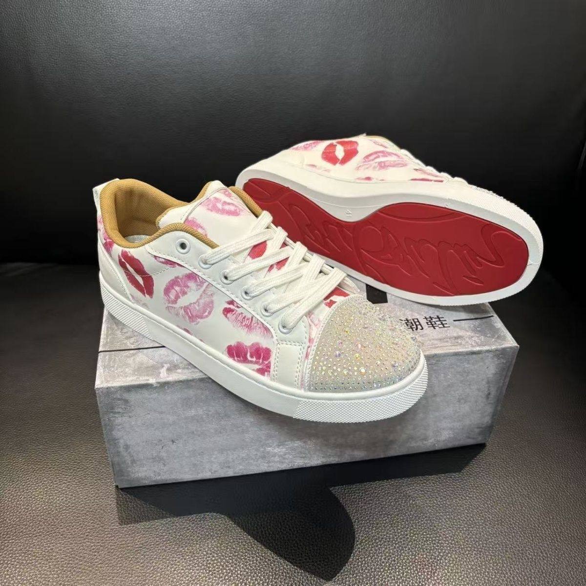 鞋子男鞋红底吻痕轻奢男鞋2026春季新款潮流时尚板鞋休闲运动鞋子,流行男鞋,休闲板鞋,淘宝优惠券,粉丝福利购,淘宝优惠卷