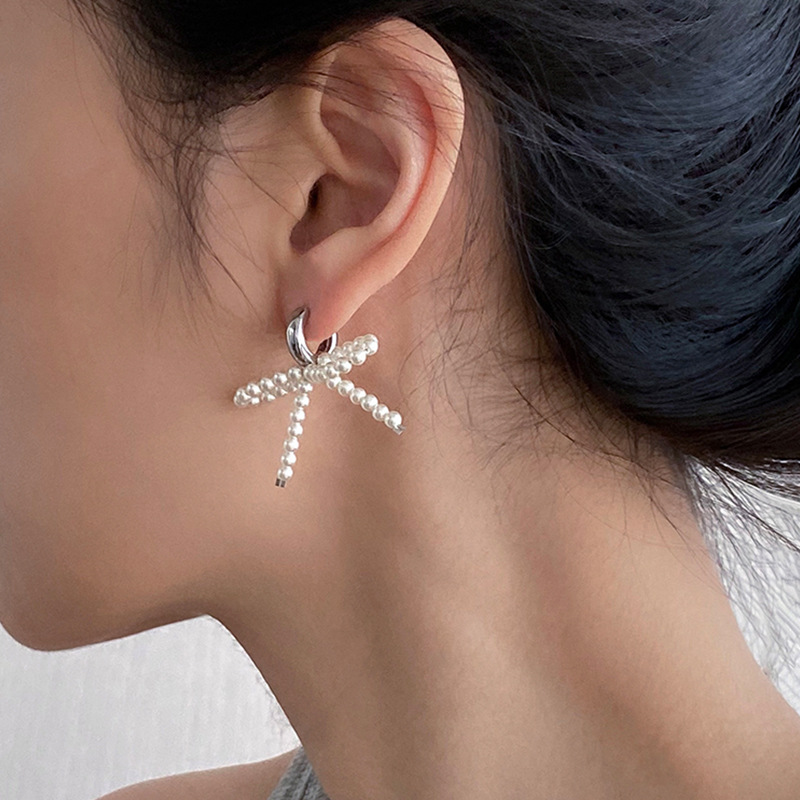 少女感珍珠蝴蝶结耳扣女甜美可爱温柔精致个性时尚优雅耳环耳饰