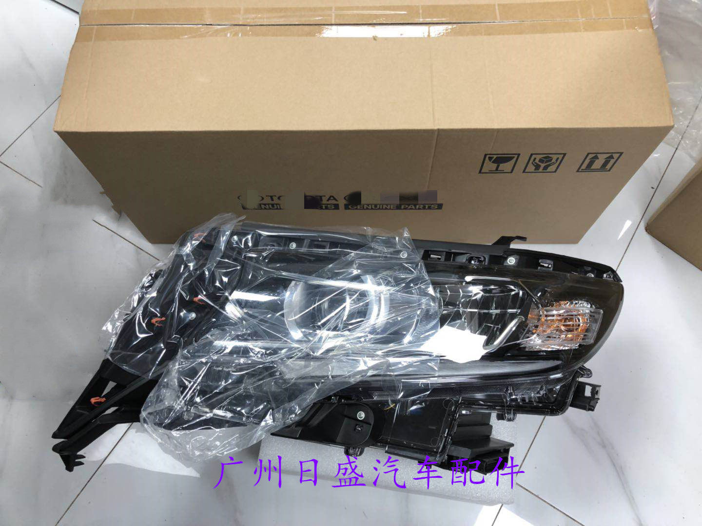 특가 18-20 PRADO 2700 DOMINEERING 4000 LC150 헤드라이트 어셈블리 LED 하이엔드 버전 헤드라이트 원래 공장