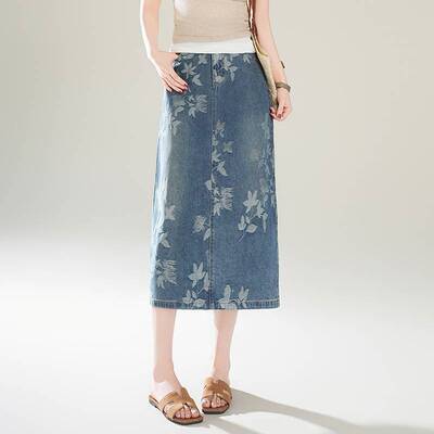 专柜品牌蓝色花卉提花牛仔半身裙女2026春新款高腰直筒中长小A包