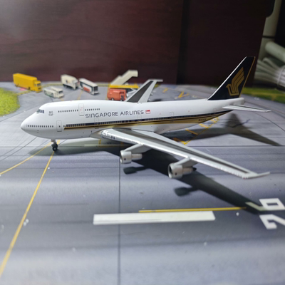 apollo singapore airlines 747 N122KH运费自理，顺丰到付寄出
