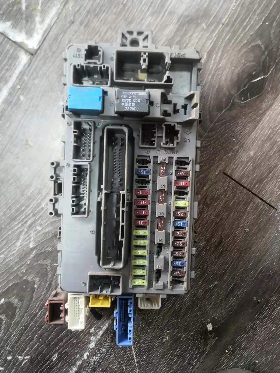 八代雅阁保险丝盒多路控制器模块电脑TB0-H111/R111原装拆车配件