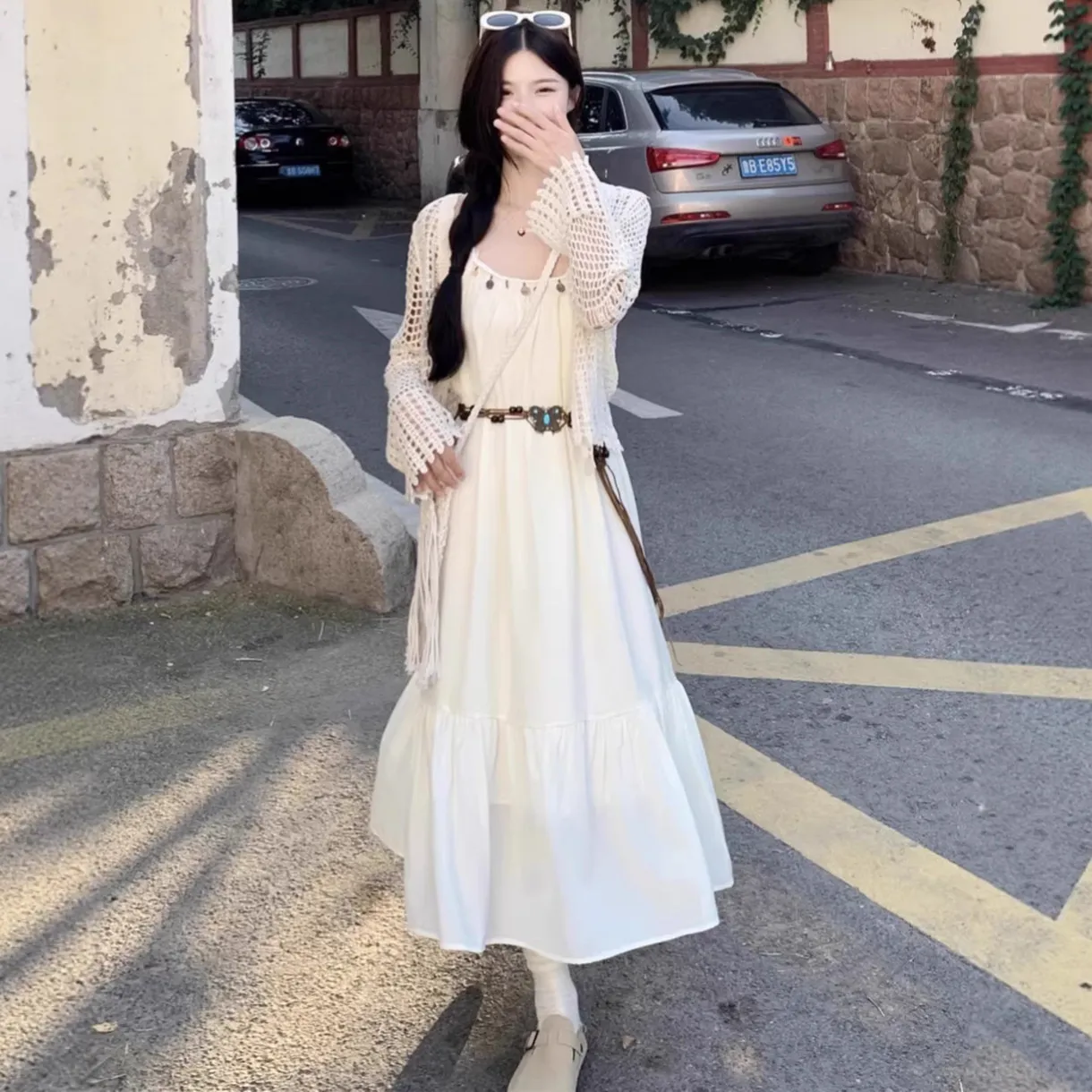 海边度假风套装气质收腰吊带连衣裙女夏季针织镂空开衫上衣两件套